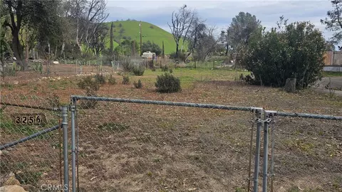 3258 4th St, Clearlake, CA 95422 photo 2