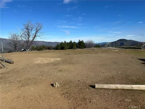 7771 Fs Rd 15n12, Lucerne, CA 95458