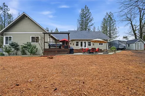 Exterior - 8863 Fox Dr, Cobb, CA 95426 photo 7 of 14