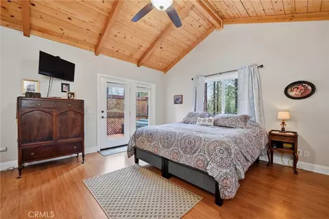 Bedroom - 8863 Fox Dr, Cobb, CA 95426 photo 1 of 4