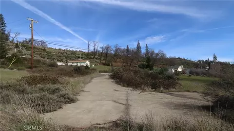 15057 E Hoberg Dr, Cobb, CA 95426