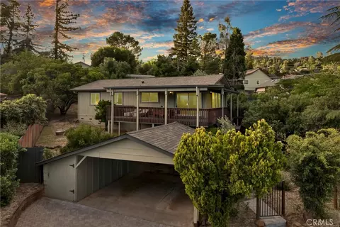 18528 N Shore Dr, Hidden Valley Lake, CA 95467
