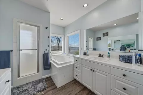 Bath - 9183 Fox, Cobb, CA 95426 photo 3 of 6