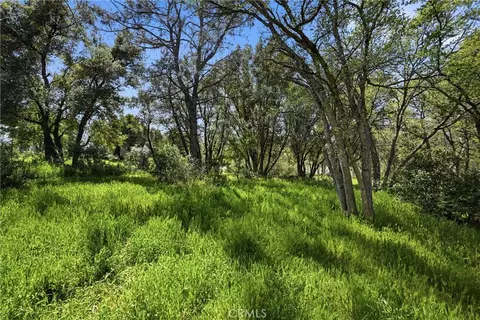 Exterior - 15560 20th Ave, Clearlake, CA 95422 photo 5 of 9