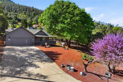 3137 Riviera Heights Dr, Kelseyville, CA 95451