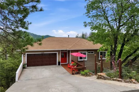 14000 Nelson Ln, Cobb, CA 95426