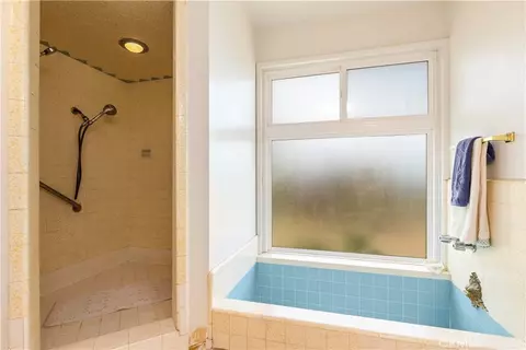 Bath - 2800 Merced St, Nice, CA 95464 photo 7 of 7