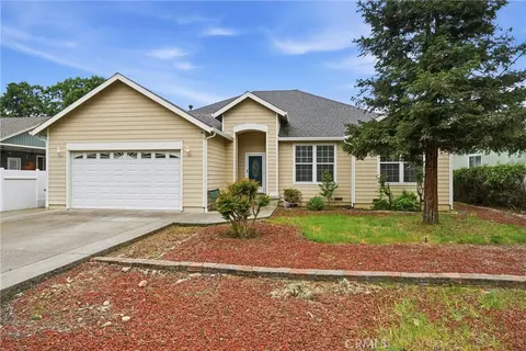 19611 Mountain Mdw S, Hidden Valley Lake, CA 95467