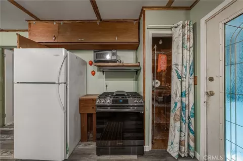 Kitchen - 16179 Madrone, Cobb, CA 95426 photo 5 of 6