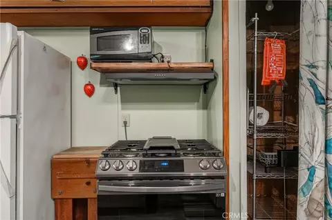 Kitchen - 16179 Madrone, Cobb, CA 95426 photo 6 of 6