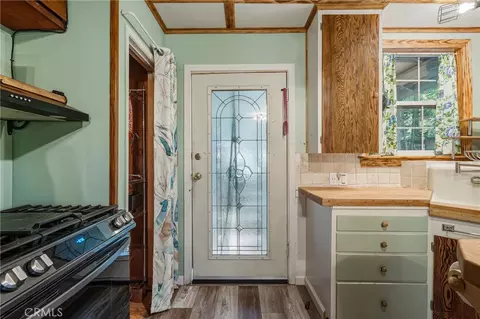 Entry Way - 16179 Madrone, Cobb, CA 95426 photo 1 of 3