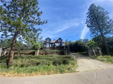 17396 Meadow Vw, Hidden Valley Lake, CA 95467
