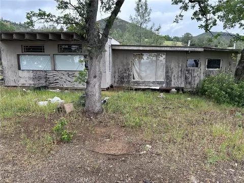 666 Watertrough Rd, Clearlake Oaks, CA 95423