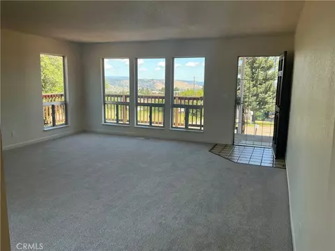 5303 Sierra Dr, Kelseyville, CA 95451