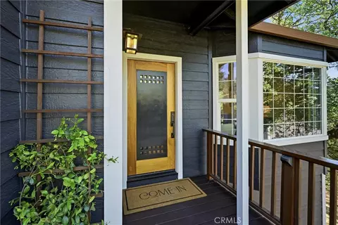 19345 Moon Rdg, Hidden Valley Lake, CA 95467