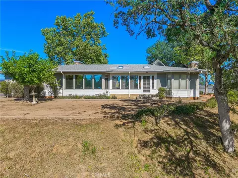 2527 Dessie Dr, Lakeport, CA 95453
