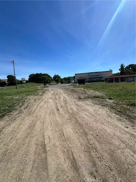 3385 Washington St, Clearlake, CA 95422 photo 3