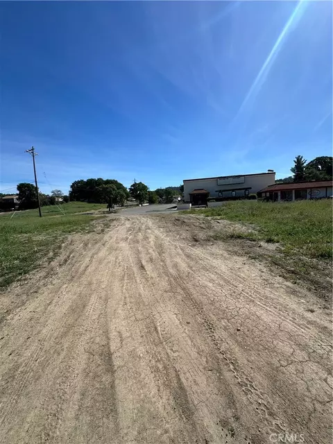 3385 Washington St, Clearlake, CA 95422 photo 3
