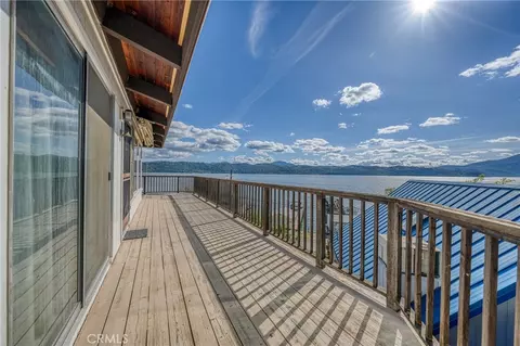 12805 Lakeshore Dr, Clearlake, CA 95422