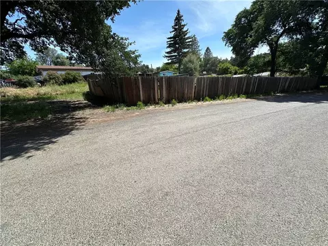 15225 Highland Ave, Clearlake, CA 95422 photo 3