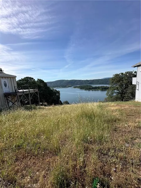 12145 Mesa Ct, Clearlake Oaks, CA 95423