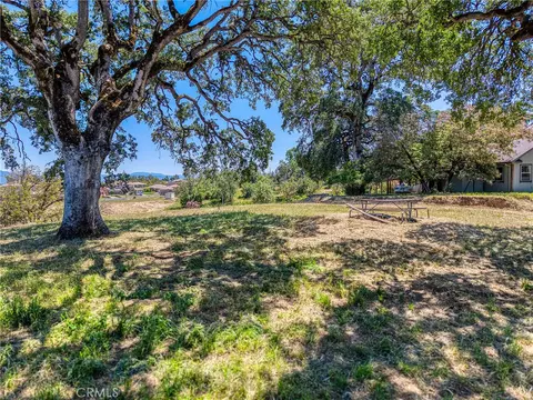 475 Shannon Ln, Lakeport, CA 95453