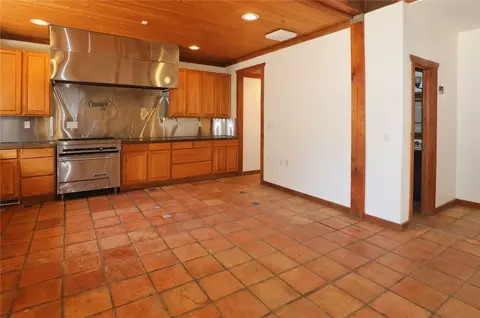 Kitchen - 7200 Kahms, Cobb, CA 95426 photo 2 of 4