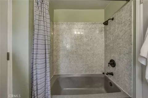 Bath - 9260 Hoberg Dr E, Cobb, CA 95426 photo 3 of 3