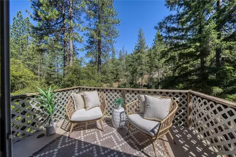 Exterior - 9260 Hoberg Dr E, Cobb, CA 95426 photo 3 of 10