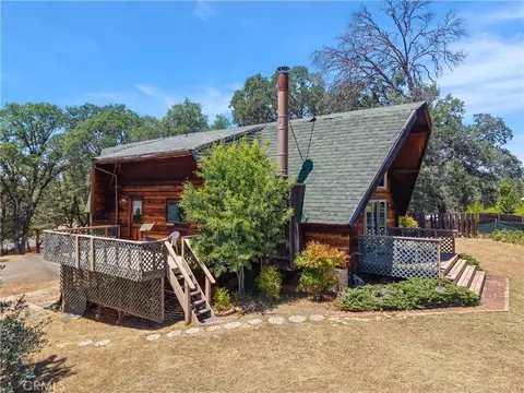 1239 Boggs Ln, Lakeport, CA 95453