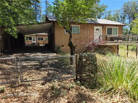 10498 Redwood Rd, Loch Lomond, CA 95461