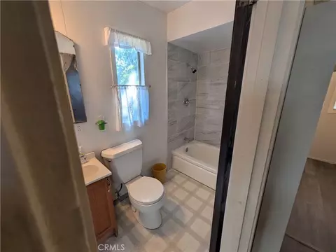 Bath - 6304 6th Ave, Lucerne, CA 95458 photo 4 of 5