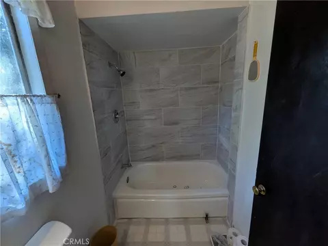 Bath - 6304 6th Ave, Lucerne, CA 95458 photo 3 of 5
