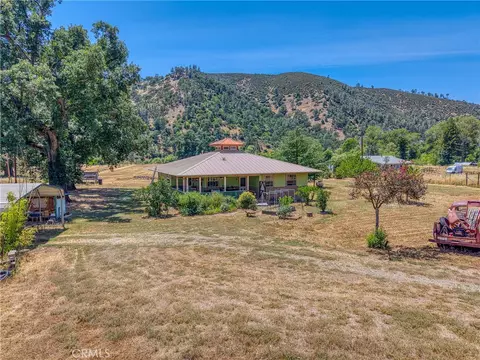 1623 New Long Valley Rd, Clearlake Oaks, CA 95423