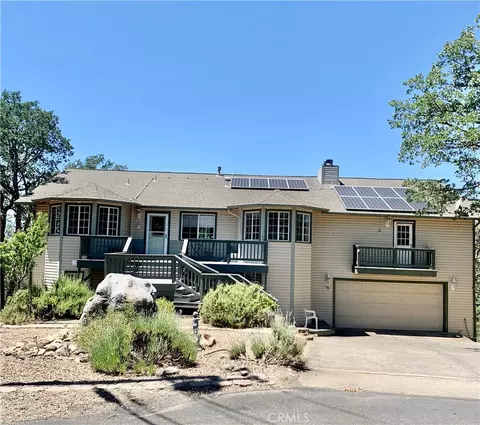 18076 Vista Point Ct, Hidden Valley Lake, CA 95467