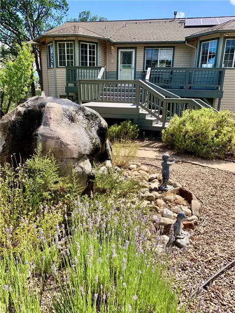 18076 Vista Point Ct, Hidden Valley Lake, CA 95467