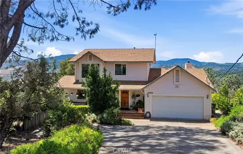 18522 Sentinel Ct, Hidden Valley Lake, CA 95467