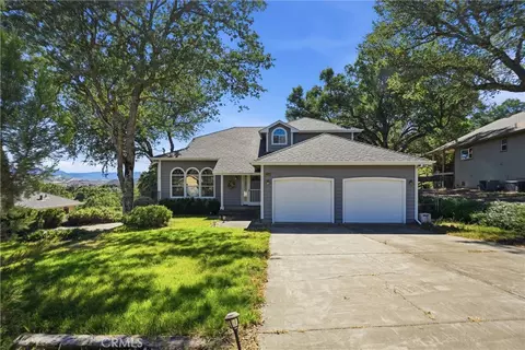 18325 Pinnacle Ct, Hidden Valley Lake, CA 95467