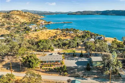 View/Area - 3012 Oak Crest Dr, Clearlake, CA 95422 photo 4 of 5