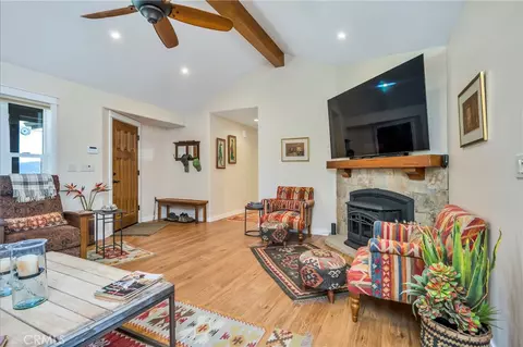 Living - 3012 Oak Crest Dr, Clearlake, CA 95422 photo 3 of 4