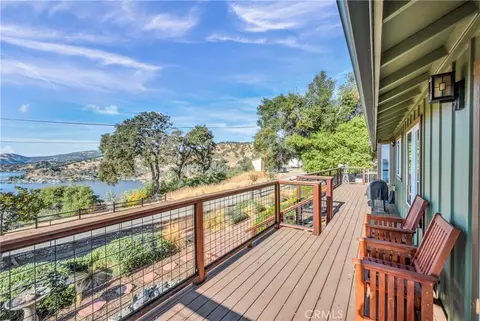 Exterior - 3012 Oak Crest Dr, Clearlake, CA 95422 photo 14 of 17