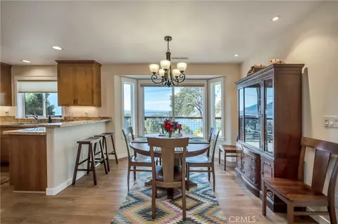 Dining - 3012 Oak Crest Dr, Clearlake, CA 95422 photo 1 of 3