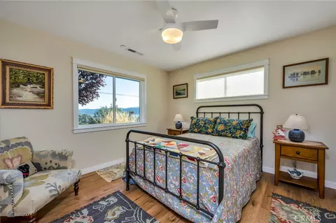 Bedroom - 3012 Oak Crest Dr, Clearlake, CA 95422 photo 1 of 3