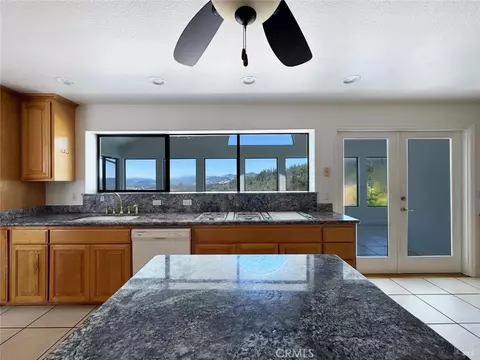 Kitchen - 16990 Old Boy Scout, Willits, CA 95490 photo 5 of 10