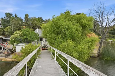 Exterior - 4075 Mesa Dr, Clearlake, CA 95422 photo 4 of 7