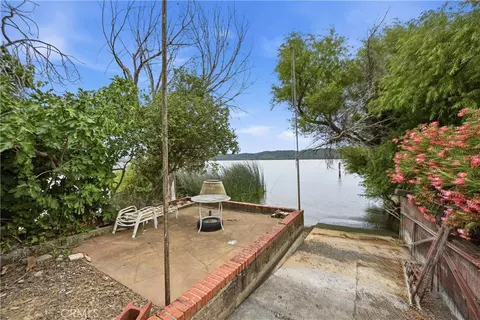 Exterior - 4075 Mesa Dr, Clearlake, CA 95422 photo 3 of 7