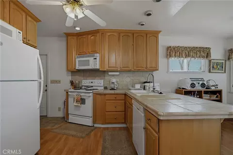 4075 Mesa Dr, Clearlake, CA 95422 photo 7