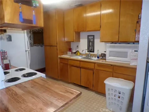 Kitchen - 15906 33rd, Clearlake, CA 95422 photo 1 of 2