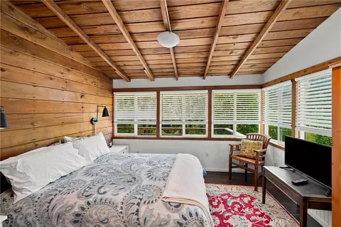 Bedroom - 15590 Mesa, Cobb, CA 95426 photo 3 of 4