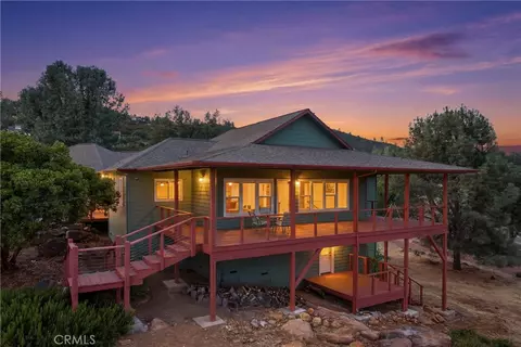 16542 Crescent Ct, Hidden Valley Lake, CA 95467